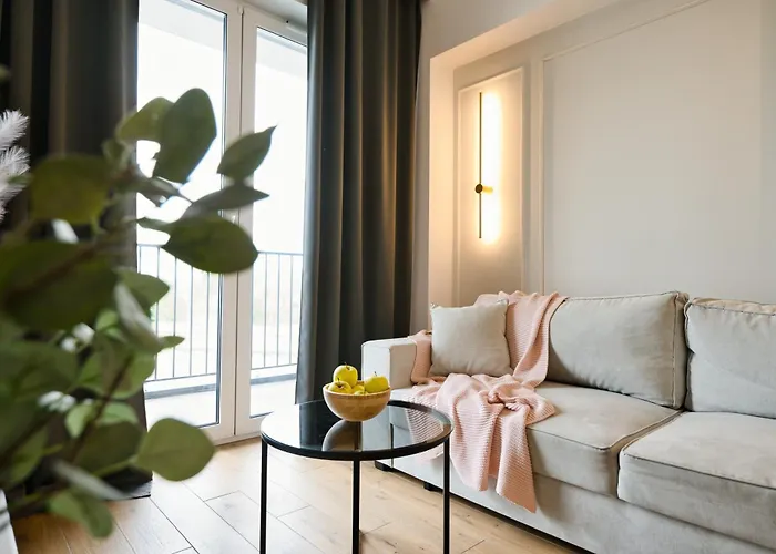 Pastel 47 By Housine Zator