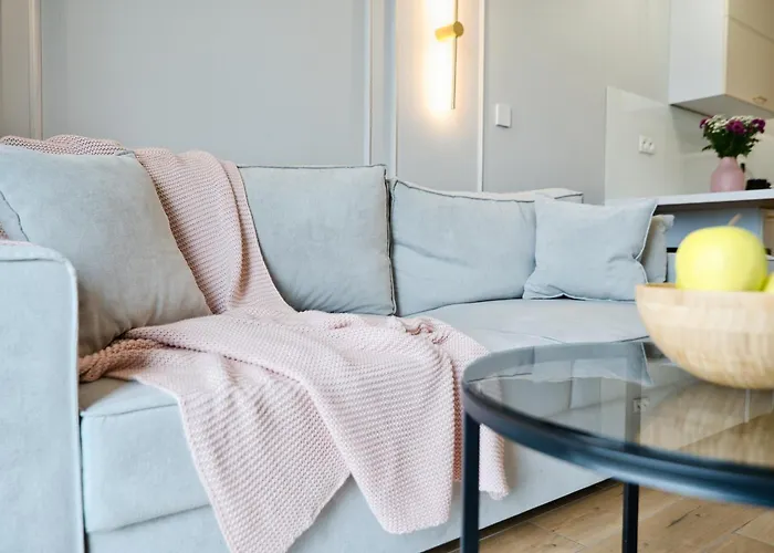 Pastel 47 By Housine Zator